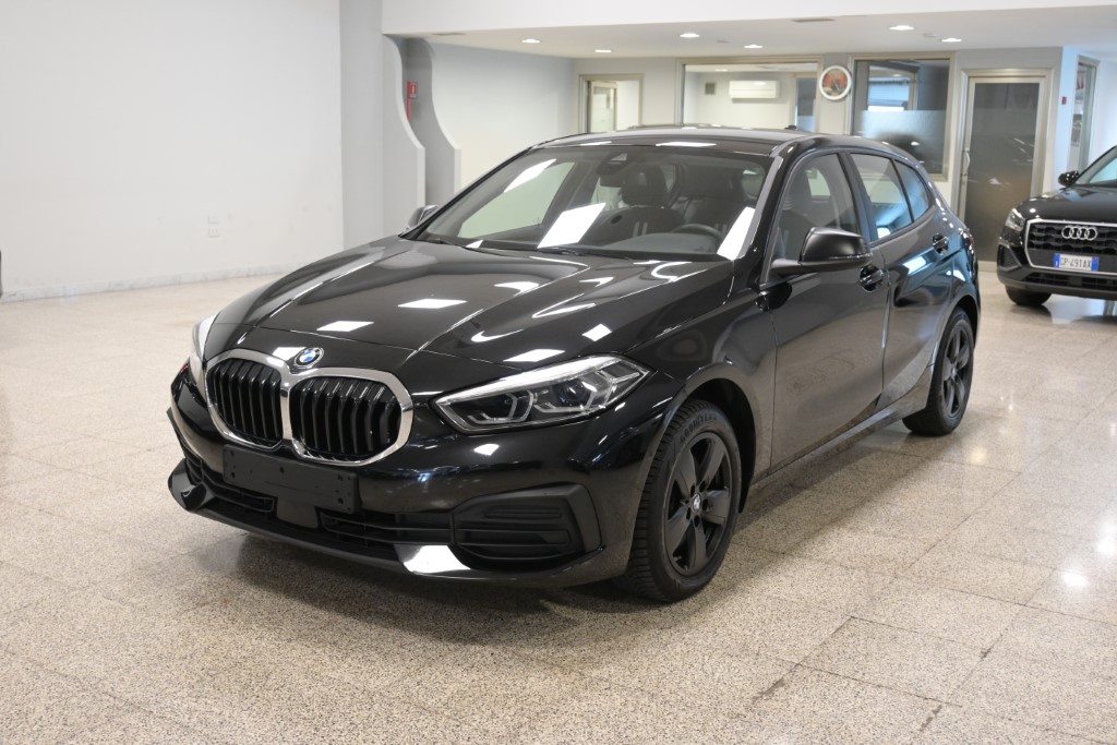 BMW 116d 115cv steptronic business advantage ( navi - fari led - pdc - mirror - sport interior - telecamera post. ) 